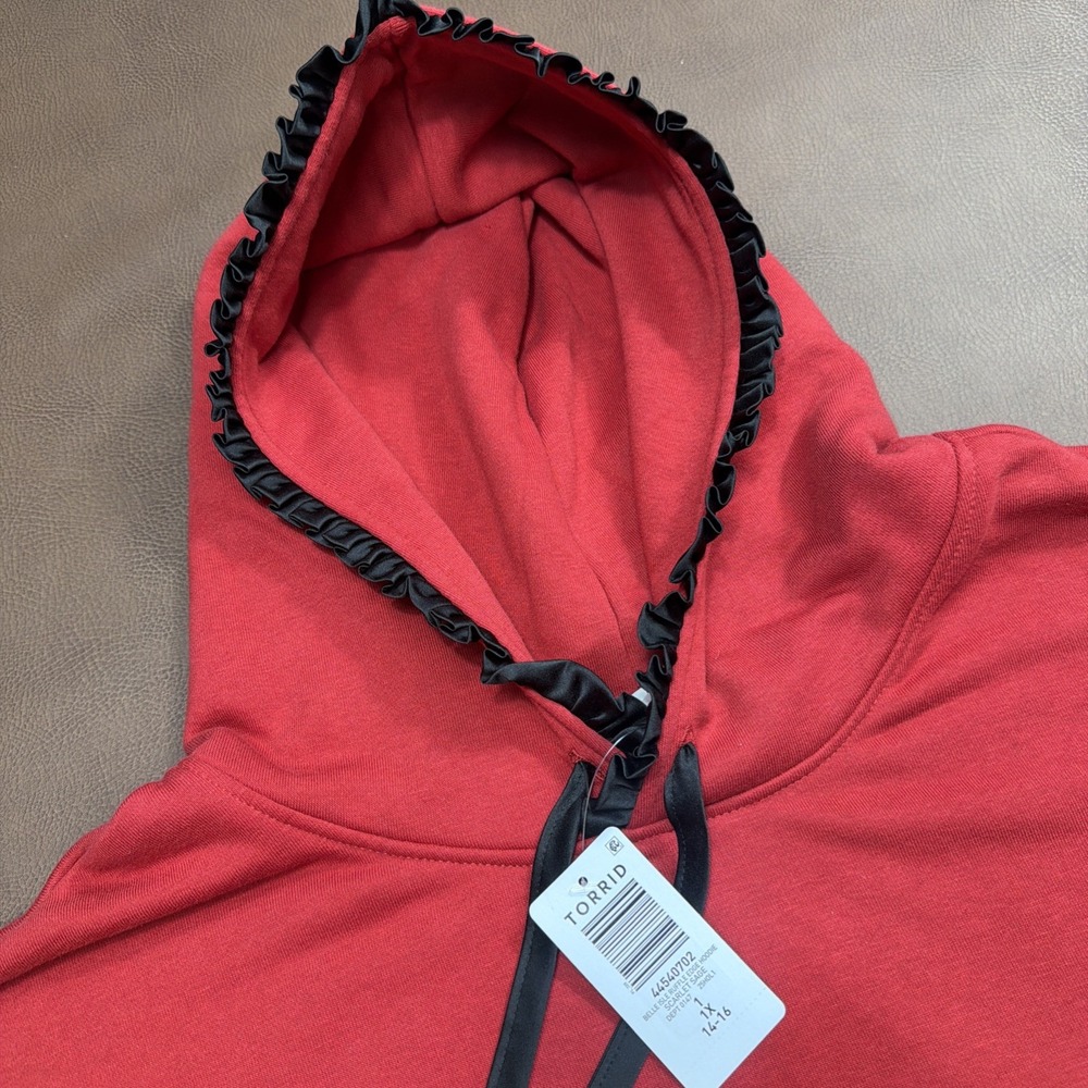 Torrid Belle Isle Hoodie Sweatshirt Pullover Women 1X 14-16 Red Ruffle Trim New!